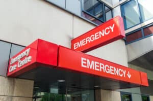 Emergency room signs in Tempe, AZ